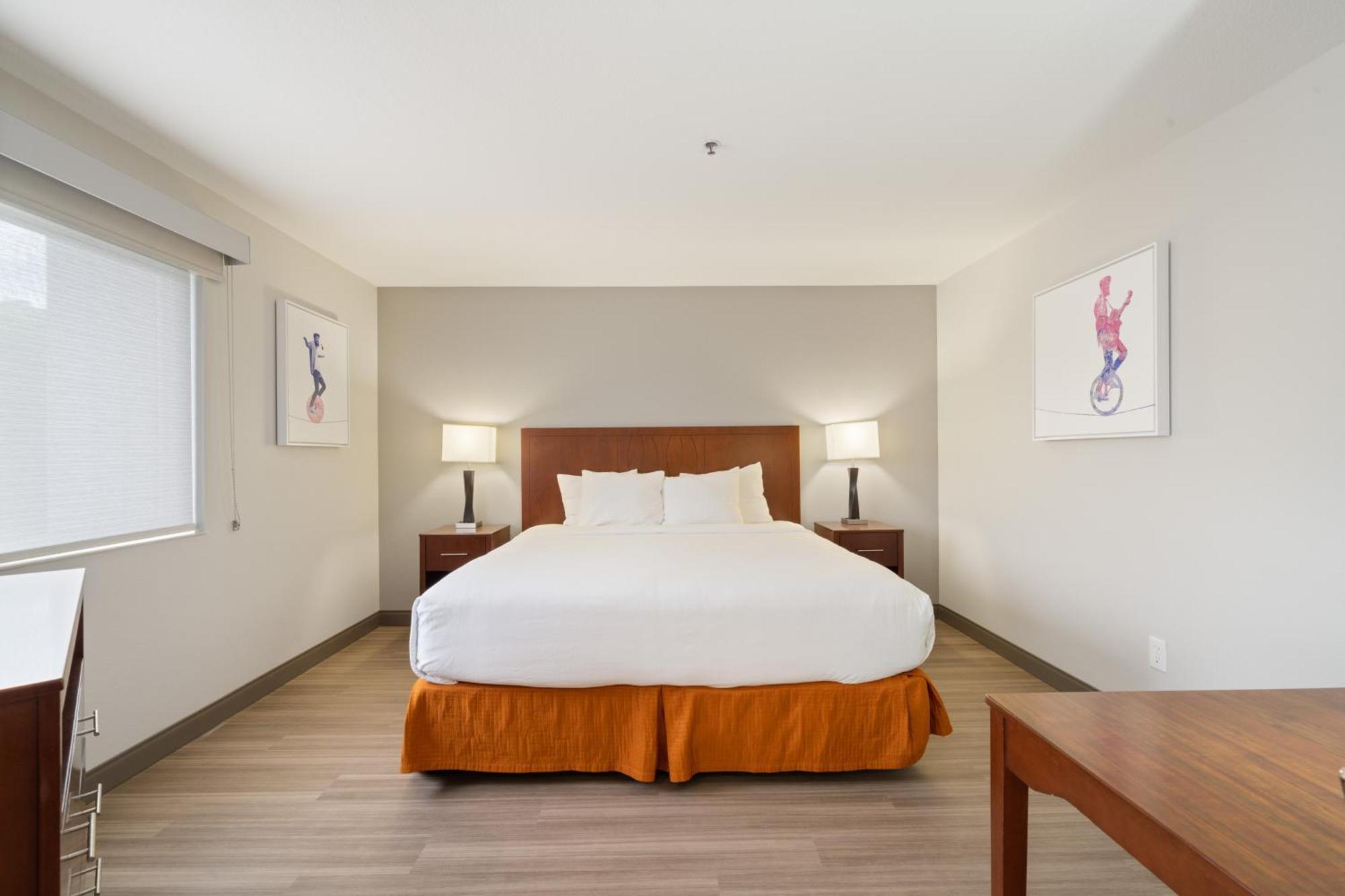 Best Western Lake Oswego Hotel & Suites Bilik gambar
